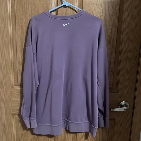 Nike Oversized Crewneck - Picture 5 of 5
